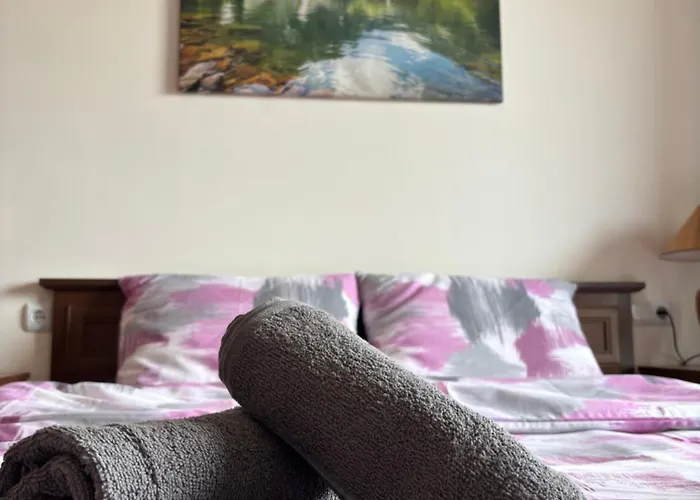 Snow Home2host Банско